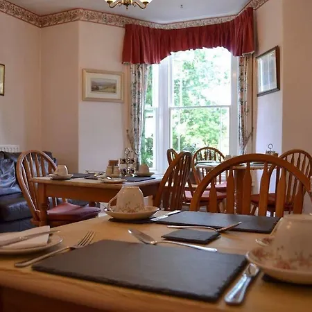Bed & Breakfast Ashleigh House