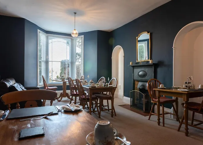 Ashleigh House Bed & Breakfast